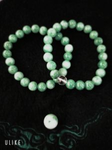 若草翡翠のブレス2本、オーダー頂きました〰(≧▽≦)